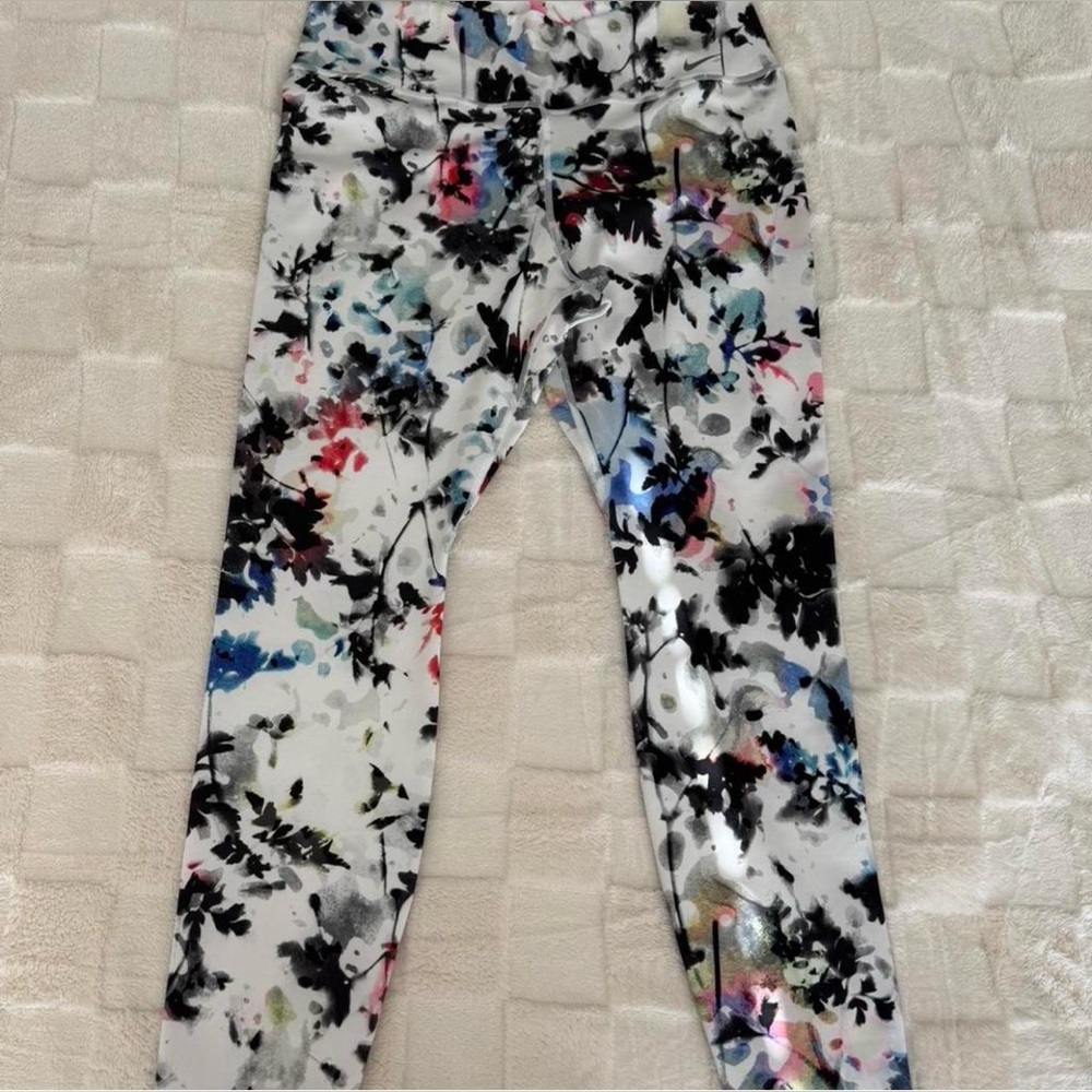 Nike One Printed Leggings – Women’s XL New Without Tags